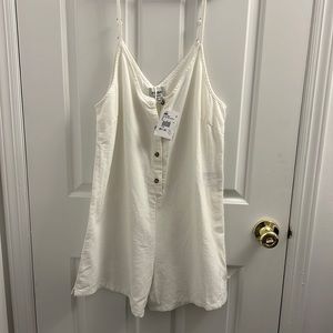 White Rhythym. Romper